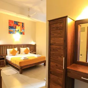 Port View 3* Colombo